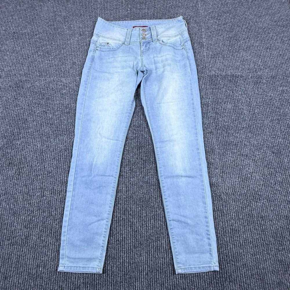 YMI WannaBettaButt Light Wash Skinny Jeans Blue High Rise Size 3 P597156